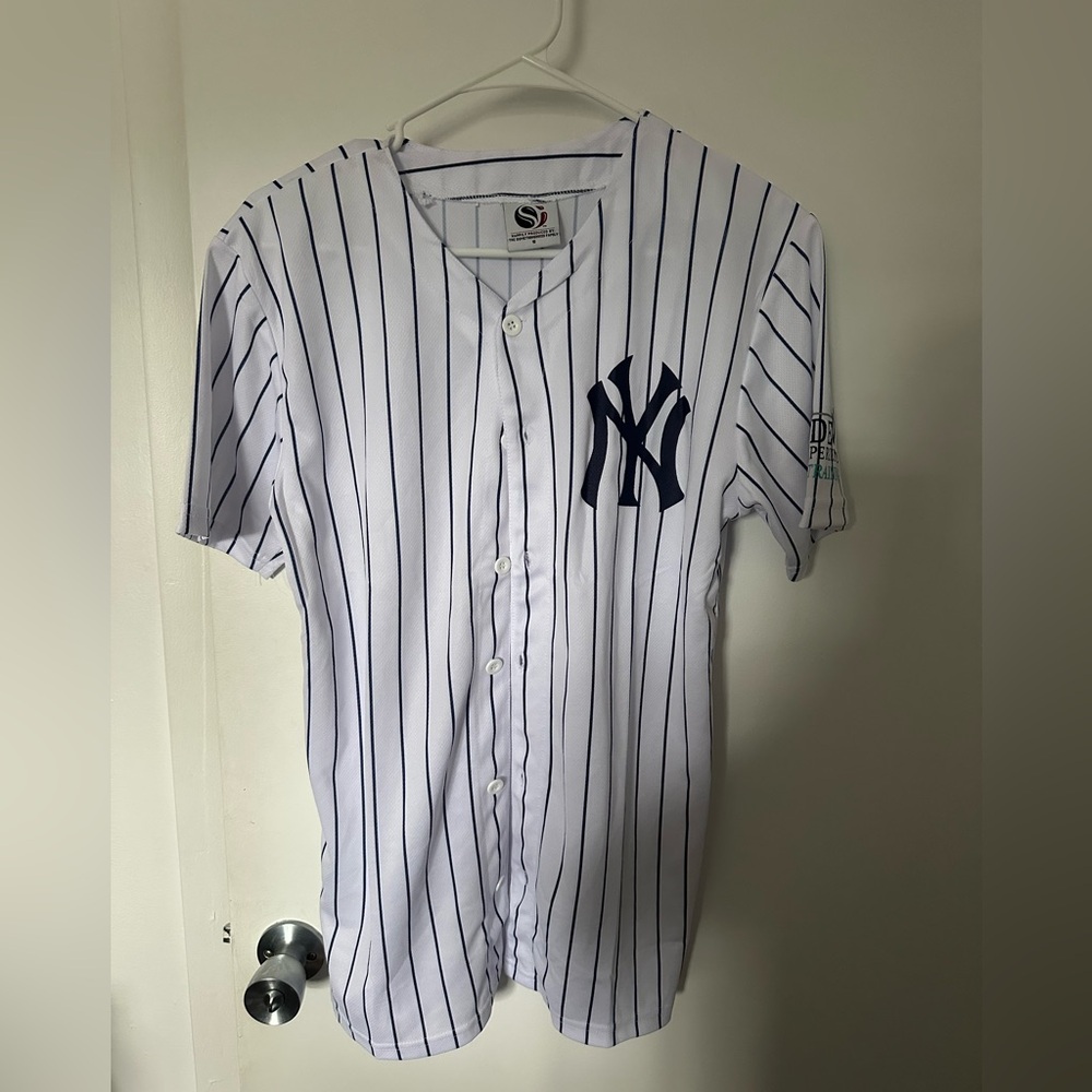 SOLD☀️New York Yankees Baseball Shirt